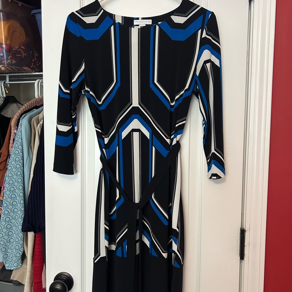 New York & Company Black and Blue Sheath Dress Long Sleeve Bateau